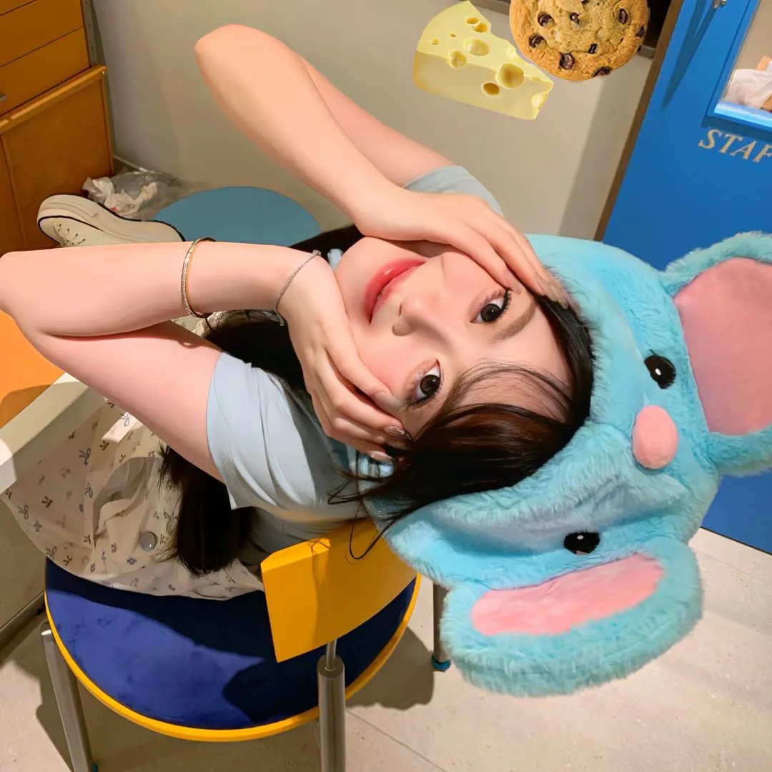 鬼语者第一季 海报